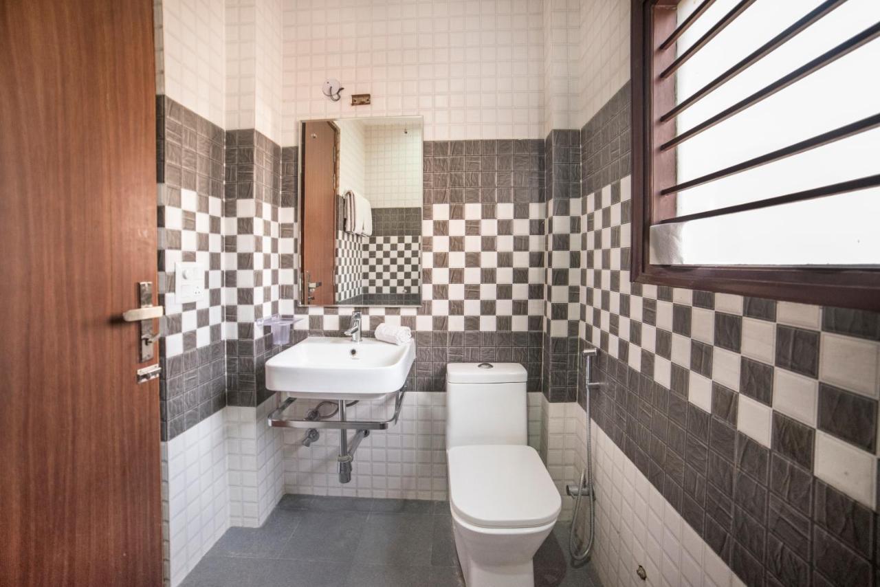 Fabhotel Mannat Residency Sec 52 Gurgaon Exterior foto