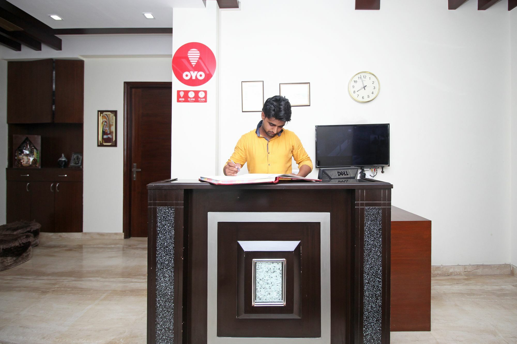 Fabhotel Mannat Residency Sec 52 Gurgaon Exterior foto